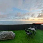 Stone House By Mth * Campanário