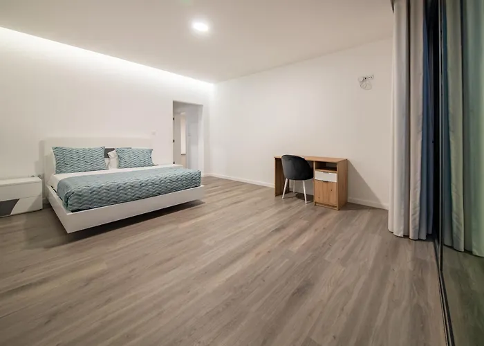 Villa Stone House By Mth *